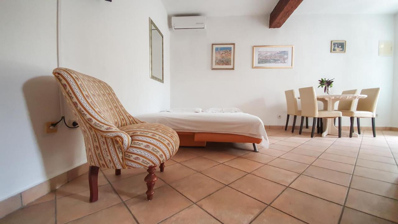בול Apartments Obala מראה חיצוני תמונה