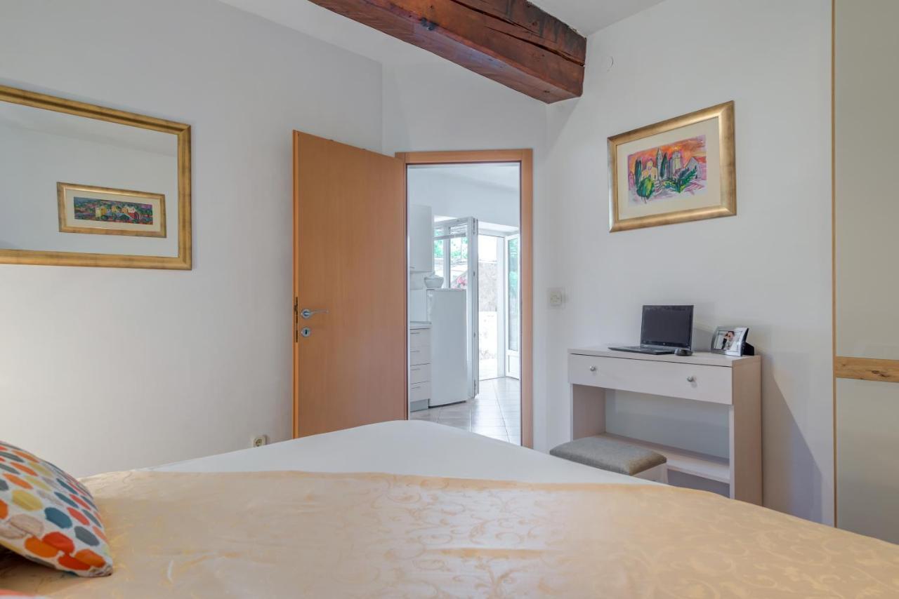 בול Apartments Obala מראה חיצוני תמונה