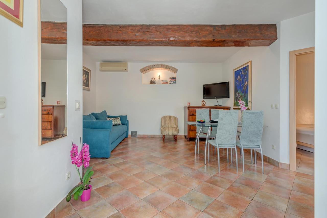 בול Apartments Obala מראה חיצוני תמונה