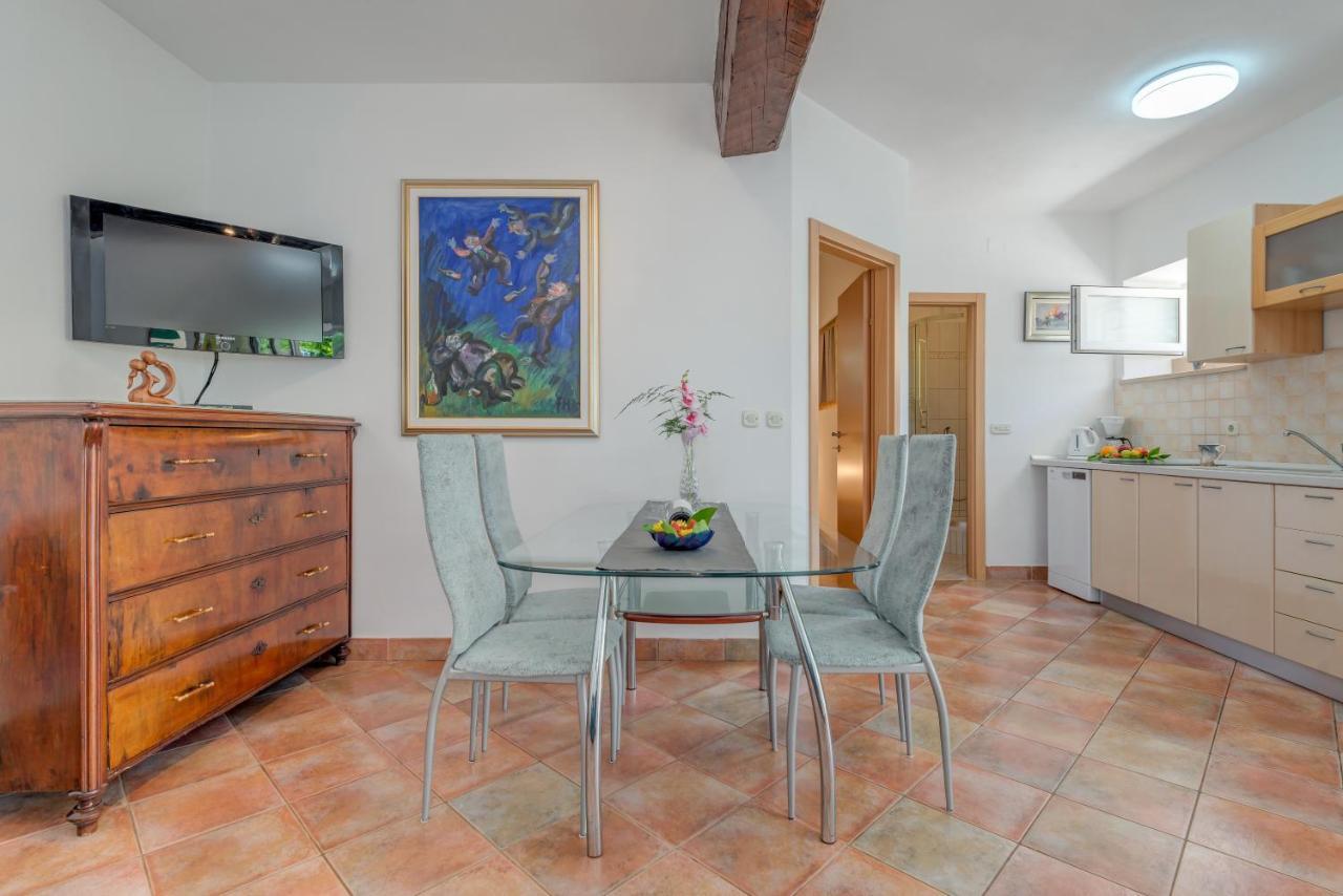 בול Apartments Obala מראה חיצוני תמונה